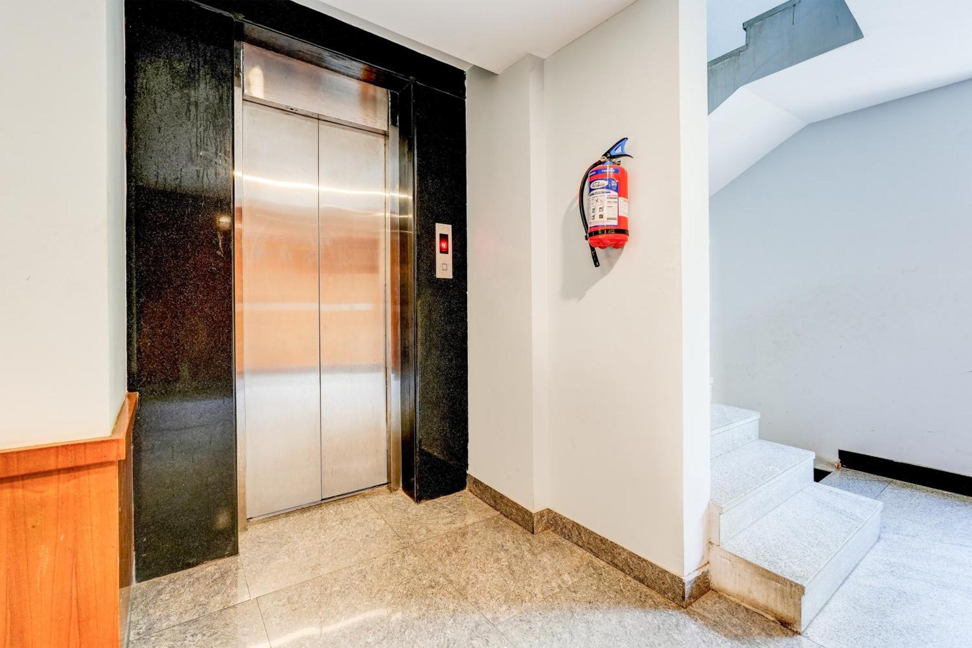 Hotel O V3R Residency 班加罗尔 外观 照片
